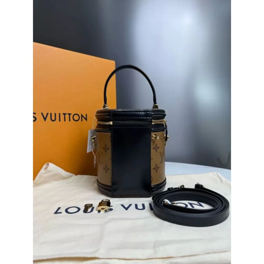 Louis Vuitton Women Pre-Loved Bag Very Good Condition